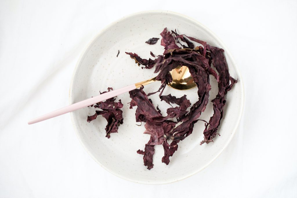 Dried dulse seaweed 